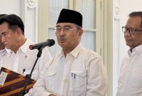 Ketua Komisi Percepatan Reformasi Polri (KPRP), Jimly Asshiddiqie, saat memberikan keterangan pers di Istana Merdeka, Jakarta, Selasa (5/5/2026). Ia menyampaikan keputusan Presiden Prabowo Subianto agar mekanisme pengangkatan Kapolri tetap dilakukan oleh Presiden dengan persetujuan DPR. Foto: Ist.