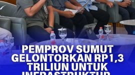 Konferensi pers penyampaian rencana pembangunan infrastruktur tahun 2026 di Lingkungan Pemprov Sumut, Selasa (26/5/2026). Kepala Dinas Bina Marga, Bina Konstruksi dan Cipta Karya Sumut, Chandra Dalimunthe (kiri), menjelaskan alokasi anggaran sebesar Rp1,372 triliun untuk pembangunan dan pemeliharaan jalan serta jembatan, menargetkan pembangunan 141 kilometer jalan baru melalui Program PHTC dan PSD guna meningkatkan konektivitas wilayah. Foto: Ist.