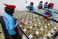 BGN memastikan program MBG tetap berjalan optimal meski anggaran tahun 2026 disesuaikan menjadi Rp268 triliun. Foto: Ist.