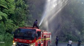 Pemkab Humbang Hasundutan Tangani Kebakaran Rumah di Parlilitan dan Lahan di Baktiraja. (Foto:Ist) 