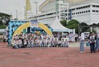 Suasana meriah di lokasi Gebyar dan Pameran Pendidikan Sumatera Utara 2026 di Kompleks Astaka, Deliserdang. Ribuan pengunjung, terutama siswa-siswi berseragam, memadati area acara yang menghadirkan berbagai stan pendidikan, UMKM, dan pertunjukan seni. Foto: Ist.