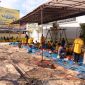Foto : Suasana saat Pelaksanaan Penyembelihan daging Qurban di Kantor DPD Golkar Sumut (Ika)