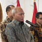 Kepala SKK Migas, Djoko Siswanto, saat memberikan keterangan pers. Beliau mengumumkan penemuan potensi 13 sumur minyak dan gas baru di kawasan transmigrasi Samboja, Kalimantan Timur, dengan cadangan hampir 1 juta barel minyak dan 11,64 miliar kaki kubik gas. Foto: Ist.