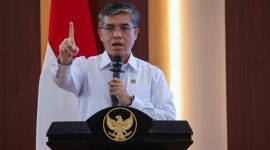 Foto: Menteri Ketenagakerjaan, Yassierli, saat menyampaikan keterangan resmi mengenai pengundangan Peraturan Presiden Nomor 25 Tahun 2026 tentang ratifikasi Konvensi ILO Nomor 188. Langkah ini diambil untuk memastikan perlindungan hak dan kesejahteraan awak kapal perikanan sesuai standar internasional.