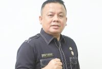 Benny Sinomba Siregar, birokrat senior Pemerintah Kota Medan yang kini menjabat sebagai Kepala Dinas Perpustakaan dan Kearsipan. Sebelumnya, nama Benny sangat dikenal masyarakat karena dedikasinya yang luar biasa selama memimpin Dinas Pendidikan dan Kebudayaan Kota Medan, bahkan dijuluki sebagai 