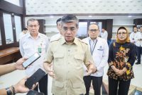 Menteri Ketenagakerjaan Yassierli memberikan keterangan pers usai membuka kegiatan Evaluasi Pembinaan dan Sertifikasi Ahli K3 Umum Batch 2 di Jakarta, Selasa (12/5/2026). Foto: Ist.