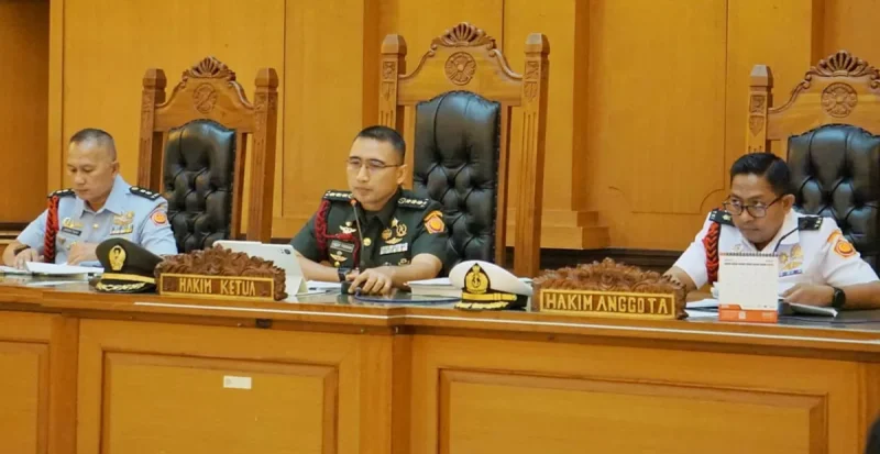 Suasana persidangan kasus penyiraman air keras terhadap Andrie Yunus di Pengadilan Militer. Foto: Ist.