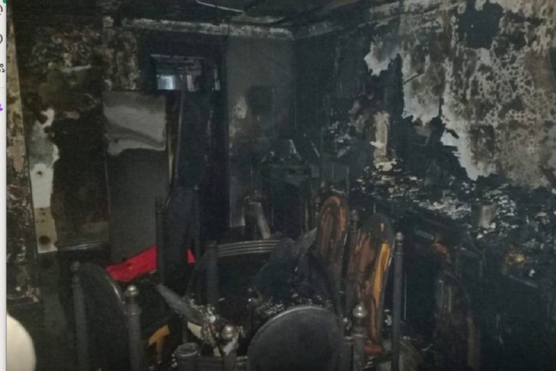 Kondisi bagian dalam rumah di Jalan Agung Perkasa, Tanjung Priok, Jakarta Utara, Rabu (13/5/2026), yang ludes terbakar hebat.