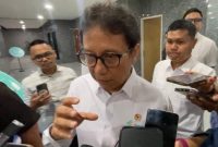 Menteri Kesehatan Budi Gunadi Sadikin saat memberikan keterangan pers kepada awak media. Ia menjelaskan langkah-langkah antisipasi yang dilakukan pemerintah dalam menghadapi potensi penyebaran Hantavirus, termasuk penguatan sistem deteksi dini dan pengawasan kesehatan. Foto: Ist.