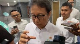 Menteri Kesehatan Budi Gunadi Sadikin saat memberikan keterangan pers kepada awak media. Ia menjelaskan langkah-langkah antisipasi yang dilakukan pemerintah dalam menghadapi potensi penyebaran Hantavirus, termasuk penguatan sistem deteksi dini dan pengawasan kesehatan. Foto: Ist.