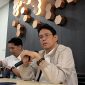 Menteri Keuangan, Purbaya Yudhi Sadewa, saat memberikan keterangan pers. Beliau menegaskan bahwa kebijakan WFH bagi ASN masih bersifat sementara dan keberlanjutannya akan sangat bergantung pada perkembangan harga minyak dunia serta kondisi anggaran negara. Foto: Ist.