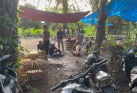 Polsek Sunggal menggerebek lokasi judi sabung ayam di Desa Serbajadi, Kecamatan Sunggal, Kabupaten Deli Serdang, Sumatera Utara, Rabu (20/5/2026). Foto: Ist.