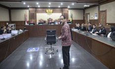 Nadiem Makarim Dituntut 18 Tahun Penjara dan Bayar Rp5,6 Triliun dalam Kasus Chromebook