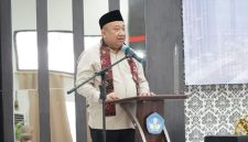 Wakil Ketua Komisi X DPR, Lalu Hadrian Irfani meminta Presiden Prabowo Subianto mengangkat seluruh guru jadi PNS. Foto: Ist.