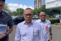 Menteri Koordinator Bidang Pangan, Zulkifli Hasan (Zulhas). Pemerintah melalui beliau mengimbau masyarakat waspada penipuan yang mengatasnamakan rekrutmen Koperasi Desa Merah Putih dan menegaskan proses penerimaan tidak dipungut biaya serta tidak ada sistem titip-menitip. Foto: Ist.