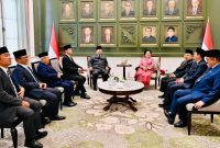 Suasana ramah tamah Presiden Prabowo dan Wapres Gibran dengan Megawati dan Jusuf Kalla. Foto: Ist.