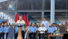 Presiden Prabowo Subianto memberikan sambutan dalam acara Puncak Pekan Nasional (PENAS) Petani dan Nelayan XVII di Sport Center Limboto, Kabupaten Gorontalo, Rabu (24/6/2026). Foto: Ist.
