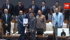 Pemerintah dan DPR mengubah kesepakatan batas usia pensiun Kapolri dalam pembahasan RUU Polri. Foto: Ist.