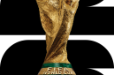 Piala Dunia FIFA, trofi paling bergengsi dalam dunia sepak bola, menjadi simbol perebutan gelar juara dunia pada edisi Piala Dunia 2026. Hingga tahap penyisihan grup selesai, sudah tercatat 19 tim yang berhasil mengamankan tiket melaju ke babak 32 besar, dengan persaingan yang semakin ketat menuju perebutan trofi ini. Foto: Ist.
