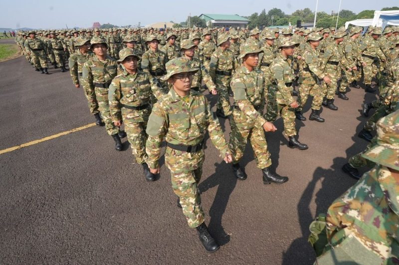  Latihan Dasar Militer yang diikuti peserta Program Sarjana Penggerak Pembangunan Indonesia Tahun 2026, calon pengelola Koperasi Desa/Kelurahan Merah Putih dan Kampung Nelayan Merah Putih. Foto: Ist.