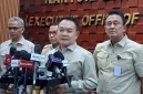 Kepala Kantor Staf Presiden (KSP) Dudung Abdurachman (tengah) memberikan keterangan pers usai audiensi dengan para pengusaha mitra Badan Gizi Nasional (BGN) di Jakarta, Rabu (10/6/2026). Foto: Ist.