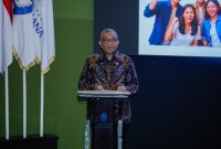 Wakil Menteri Ketenagakerjaan Afriansyah Noor memberikan pemaparan dalam Seminar Nasional Mercubuana Competency Network 2026 bertema Urgensi Sertifikasi Kompetensi bagi Mahasiswa dalam Menghadapi Dunia Kerja, di Jakarta, Senin (8/6/2026). Foto: Ist.