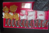 Sejumlah barang bukti yang disita Satresnarkoba Polres Labuhanbatu dalam pengungkapan kasus peredaran narkotika di lingkungan Lapas Kelas III Labuhan Bilik, Kabupaten Labuhanbatu, Selasa (16/6/2026). Foto: GS