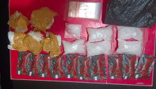 Sejumlah barang bukti yang disita Satresnarkoba Polres Labuhanbatu dalam pengungkapan kasus peredaran narkotika di lingkungan Lapas Kelas III Labuhan Bilik, Kabupaten Labuhanbatu, Selasa (16/6/2026). Foto: GS