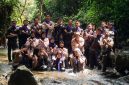 Peserta kegiatan Pendidikan Lanjutan SISPALA Wana Bumi MAN 1 Medan berpose bersama di kawasan Taman Nasional Gunung Leuser, Dusun Batu Katak, Kecamatan Bahorok, Kabupaten Langkat, Sumatera Utara, pada 20–22 Juni 2026. Foto: Ist.