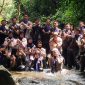 Peserta kegiatan Pendidikan Lanjutan SISPALA Wana Bumi MAN 1 Medan berpose bersama di kawasan Taman Nasional Gunung Leuser, Dusun Batu Katak, Kecamatan Bahorok, Kabupaten Langkat, Sumatera Utara, pada 20–22 Juni 2026. Foto: Ist.