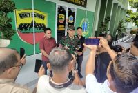 Komandan Kodim 0209/Labuhanbatu, Letkol Kav Hanung Kaptiaji, membantah informasi yang menyebut personel TNI AD melakukan pencurian atau perampasan ternak. Foto: GS