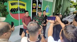 Komandan Kodim 0209/Labuhanbatu, Letkol Kav Hanung Kaptiaji, membantah informasi yang menyebut personel TNI AD melakukan pencurian atau perampasan ternak. Foto: GS