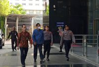 Bupati Muara Enim, Edison tiba di Gedung Merah Putih KPK, Jakarta Selatan, Selasa (9/6/2026) usai terjaring OTT. Foto: Ist.