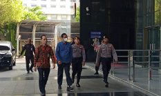 Bupati Muara Enim Edison Tiba di KPK, Ditetapkan Jadi Tersangka Bareng 9 Orang Lain