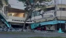 Gedung St. Marcellin Champagnat Hall di Universitas Notre Dame of Dadiangas, Kota General Santos, Filipina, mengalami kerusakan parah dan sebagian struktur bangunan ambles serta runtuh akibat guncangan gempa berkekuatan magnitudo 7,0 yang melanda wilayah Mindanao pada Senin (8/6/2026). Foto: Ist.