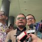 Kuasa hukum Roy Suryo dan Tifauzia Tyassuma, Abdul Gafur Sangadji, memberikan keterangan kepada awak media di lingkungan Kejaksaan Negeri Jakarta Selatan, Senin (22/6/2026). Foto: Ist.