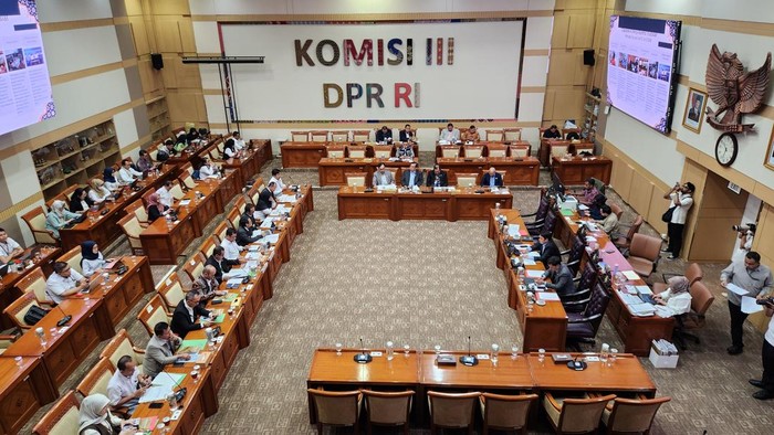 Rapat Dengar Pendapat (RDP) Komisi III DPR RI bersama Mahkamah Agung dan Komisi Yudisial di Ruang Rapat Komisi III, Gedung Nusantara II, Senayan, Jakarta, Senin (15/6/2026). Foto: Ist.