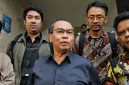 Guru Besar Ilmu Politik UIN Jakarta, Saiful Mujani, rampung diperiksa polisi. Foto: Ist.