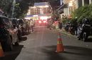 Di rumah Jampidsus Febrie Adriansyah terlihat aparat TNI di tengah upaya penggeledahan di restoran yang diisukan milik Febrie di Cilandak Jaksel, Rabu (8/7/2026). Foto: Ist.