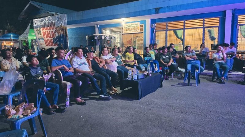 Acara nonton bareng (nobar) Babak 16 Besar Piala Dunia 2026 antara Argentina melawan Mesir. Kegiatan yang diinisiasi Ketua Komisi VI DPR RI dari PAN, Dr. Saleh Partaonan Daulay, M.Ag., M.Hum., M.A., itu digelar di Terminal Aek Kanopan, Kecamatan Kualuh Hulu, Selasa (7/7/2026) malam.
