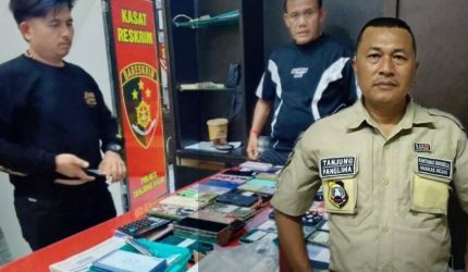 Hampir Dua Bulan