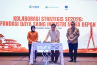Menteri Ketenagakerjaan Yassierli bersama Kepala BPS RI Amalia Adininggar Widyasanti dalam High Level Meeting Lintas Kementerian bertema