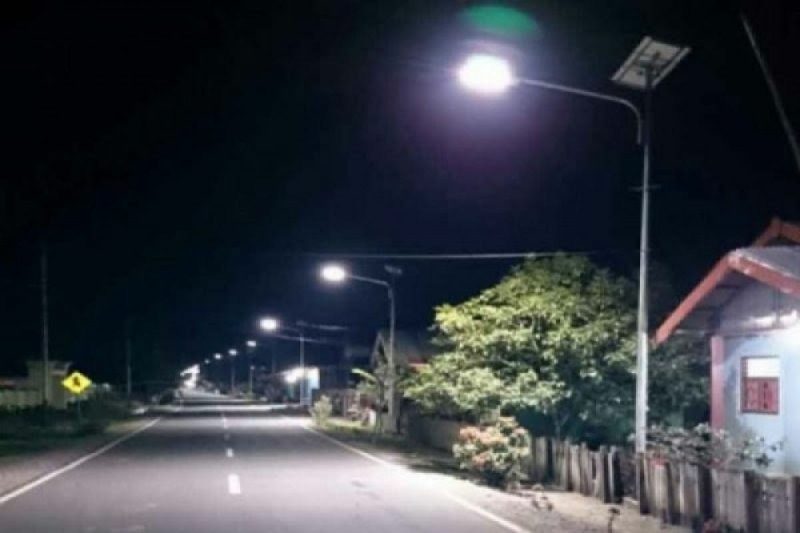 Foto: Ilustrasi Lampu Penerangan Jalan Umum (LPJU) yang menjadi objek pengadaan tahun anggaran 2026 bernilai ratusan miliar rupiah di lingkungan Dinas Perhubungan Kota Medan yang kini menjadi sorotan publik.