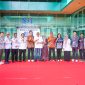 Wakil Menteri Ketenagakerjaan Afriansyah Noor bersama jajaran pemerintah daerah dan manajemen PT Sheonary Javanesia INC berfoto bersama usai meninjau fasilitas perusahaan di Temanggung, Jawa Tengah, Rabu (29/7/2026), guna menekankan penyerapan tenaga kerja lokal dan dunia kerja yang inklusif. Foto: Ist.