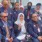 Terdakwa kasus dugaan fitnah ijazah, Tifauzia Tyassuma alias Dokter Tifa (tengah berhijab putih), memberikan keterangan kepada awak media usai persidangan putusan sela di Pengadilan Negeri Jakarta Timur, Kamis (23/7/2026). Didampingi tim kuasa hukumnya dari Tim Pembela Dokter Tifa (TPDT), Dokter Tifa menegaskan komitmennya untuk terus memperjuangkan kebenaran meski majelis hakim mengabulkan eksepsinya. Foto: Ist.