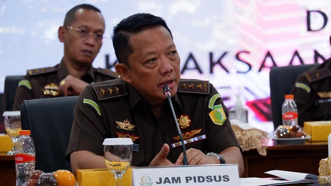 Polisi resmi menetapkan mantan Jaksa Agung Muda Tindak Pidana Khusus (Jampidsus) Kejagung Febrie Adriansyah sebagai tersangka. Foto: Ist.