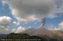 Gunung Lewotobi Laki-laki di Flores Timur kembali mengalami erupsi dengan kolom abu mencapai 1.000 meter di atas puncak, Sabtu (18/7/2026). Foto: Ist.