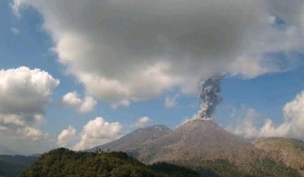 Gunung Lewotobi Laki-laki
