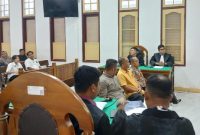 Eks Kadis DLH Kota Tebing Tinggi Muhammad Hasbie Ashshiddiqi dan 2 terdakwa lainnya di ruang Cakra 9 Pengadilan Negeri Medan, Rabu (22/7/2026). Foto: Ist.