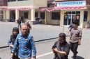Wali Kota Tanjungbalai, Mahyaruddin Salim saat mendatangi Mapolres Tanjungbalai terkait kasus pencabulan anak yang melibatkan oknum bu guru ASN dan suami. Foto: Ist.